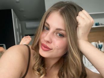MilaOlivers webcam model stream image