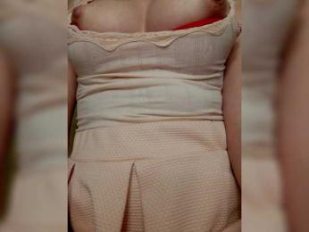 little_pussy webcam model stream image
