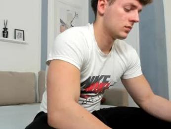 blonde_fit_lad webcam model stream image