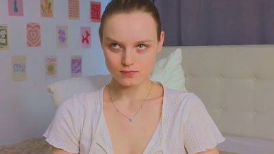 LilyCooch webcam model stream image