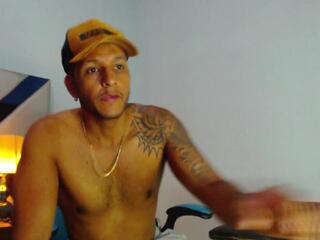 Maik D webcam model stream image