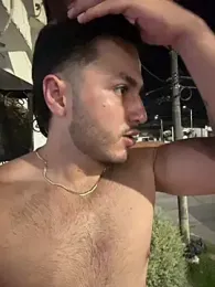 noahstevenss webcam model stream image