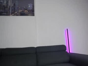 arilass webcam model stream image