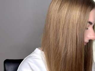 janniearonow webcam model stream image