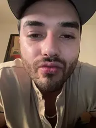 acmello83 webcam model stream image