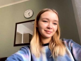 HerminiaLanting webcam model stream image