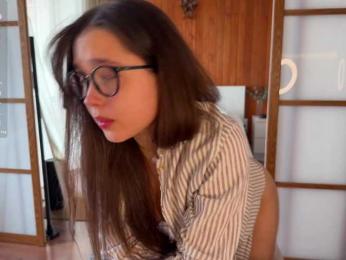 PlumyBun webcam model stream image