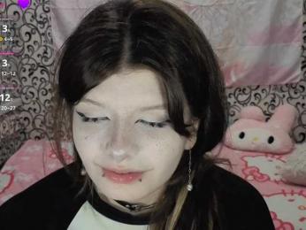 FrirenLovv webcam bongacams model stream image