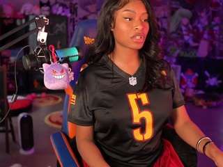 lovenzia webcam model stream image