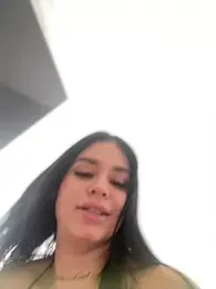 LaraHenao webcam model stream image