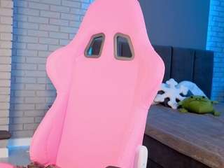 hazel7 camsoda stream image, 19.05.2025 10:00