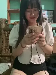 Queen_2k6 stripchat stream image