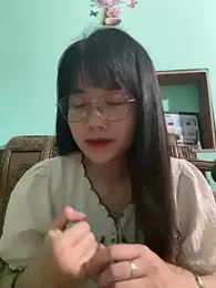 Queen_2k6 stripchat stream image