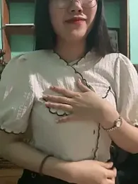 Queen_2k6 stripchat stream image