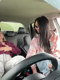 JulliaVegas stripchat stream image