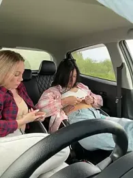 JulliaVegas stripchat stream image