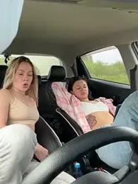 JulliaVegas stripchat stream image