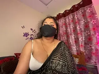 LouleyRanii stripchat stream image