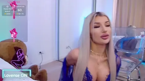 CelyneMay stripchat stream image