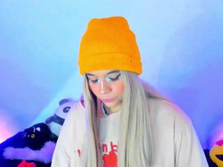 Scarlet Bridge flirt4free stream image