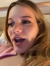 NicoleCut stripchat stream image