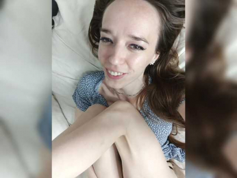 A_R_T_A bongacams stream image