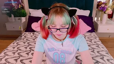 CoralineYoung stripchat stream image