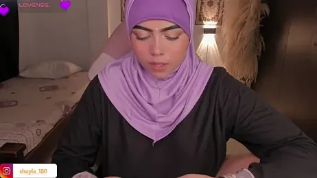 shayla_18 stripchat stream image