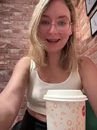 The_Snowwhitee stripchat stream image