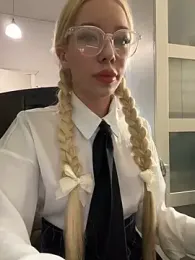 babydolll stripchat stream image