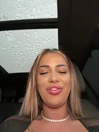 KirstieVegas stripchat stream image