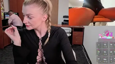 legsLONG stripchat stream image