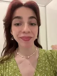 Lily__Belle stripchat stream image