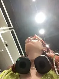 Lily__Belle stripchat stream image