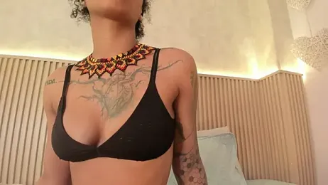 daiana_curly stripchat stream image