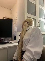 babydolll stripchat stream image