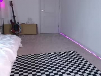 petitebrat chaturbate stream image