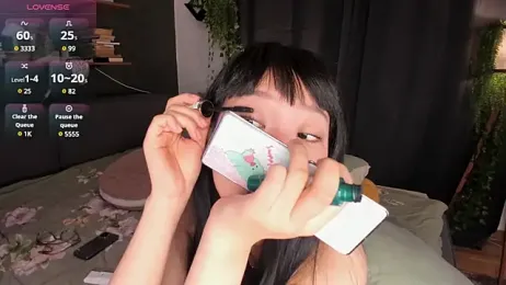 HinataBrooks stripchat stream image