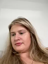 Busty-Ellie stripchat stream image