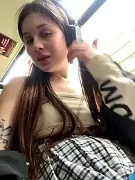 mmelicious stripchat stream image