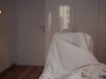 kriss0leoo chaturbate stream image