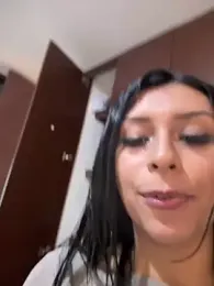 sweetAli_ stripchat stream image