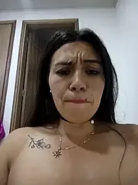 LIZ-06_ stripchat stream image