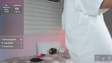 emily_sweett24 stripchat stream image