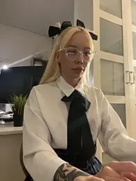 babydolll stripchat stream image