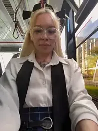 babydolll stripchat stream image