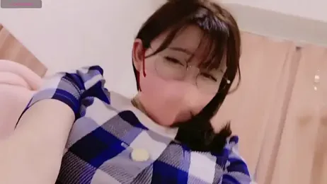 maii- stripchat stream image