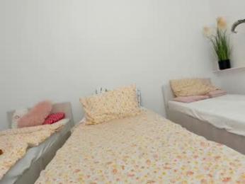 ehotlovea chaturbate stream image, 02.06.2025 02:00