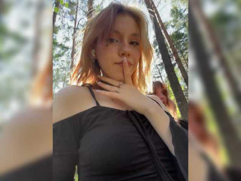 Molly-and-Ewa bongacams stream image