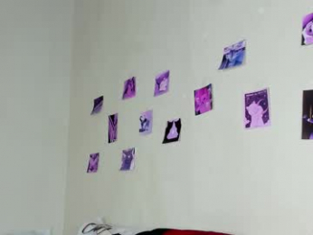 b4by_emilia chaturbate stream image